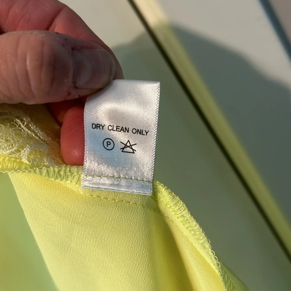 ASTR The Label Citrus Yellow Kimono Women’s Size Medium NWT